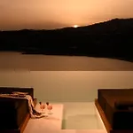 Crysta Mykonos فيلة
