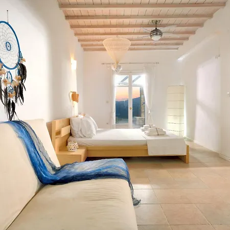 Crysta Mykonos *